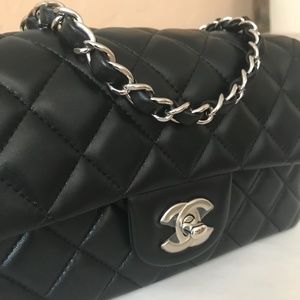 ❤️ CHANEL  TIMELESS CLASSIC MINI FLAP BAG LAMB SKIN SILVER HDW